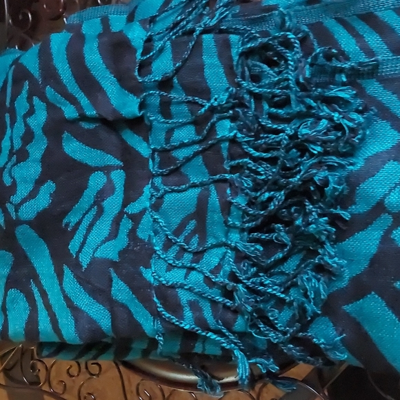 Blue and Black Zebra stripe scarf - Picture 2 of 2